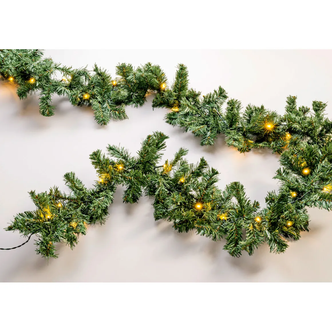 Ambientis LED-Tannengirlande 5 m Außen 60 LEDs