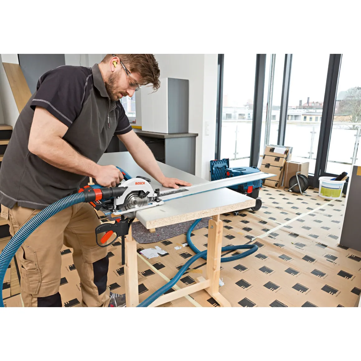 Bosch Professional Akku-Kreissäge GKS 18V-57 G solo