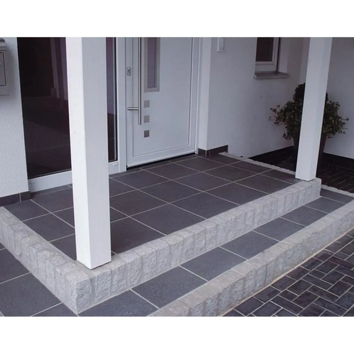 Diephaus Terrassenplatte No.1 Diamant 40 x 40 x 4 cm Schwarz-basalt