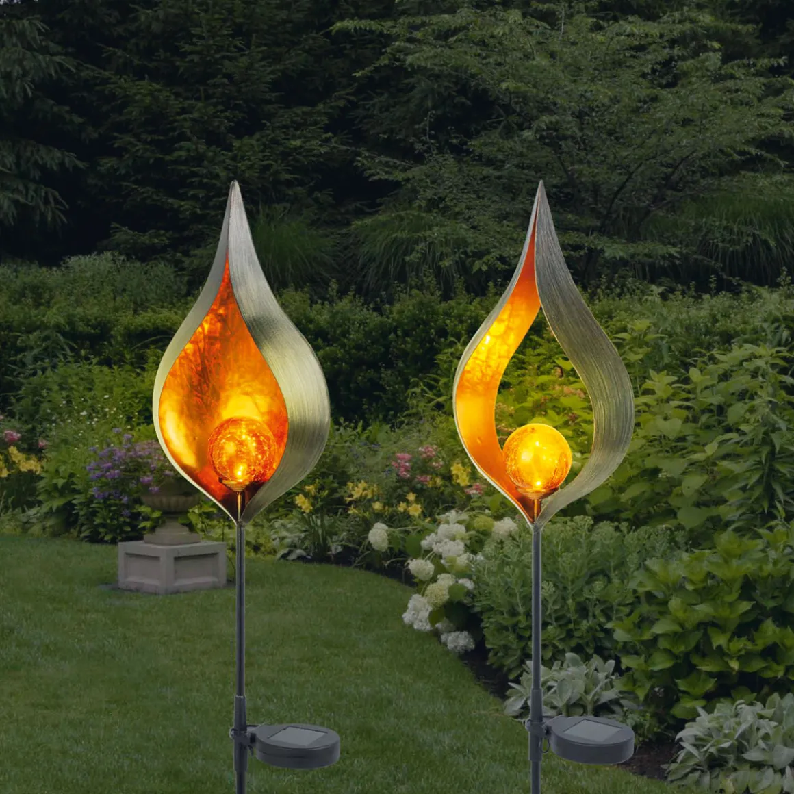 Flector Garten LED-Solar-Dekostick Glowing Eye schwarz/kupfer