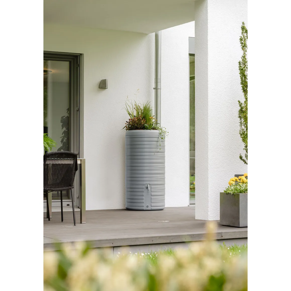 Garantia Regentonne Nordic 2in1 300 Liter steingrau inkl. Pflanzschale