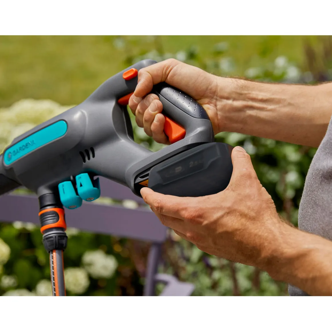 Gardena Akku-Mitteldruckreiniger AquaClean 24/18 V P4A Solo