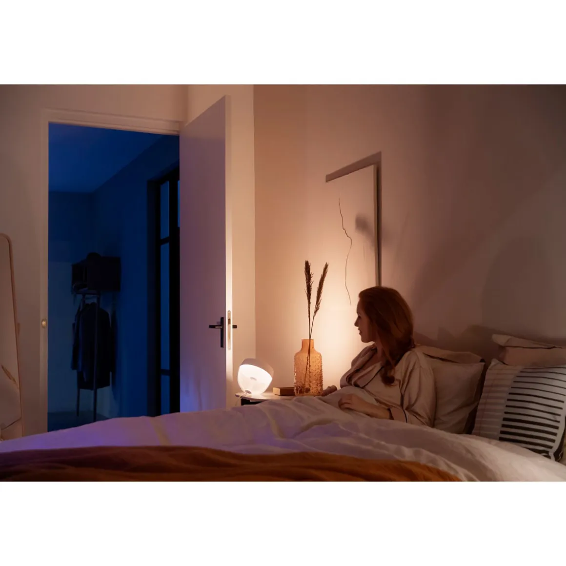 Philips Hue LED-Tischleuchte Iris transparent