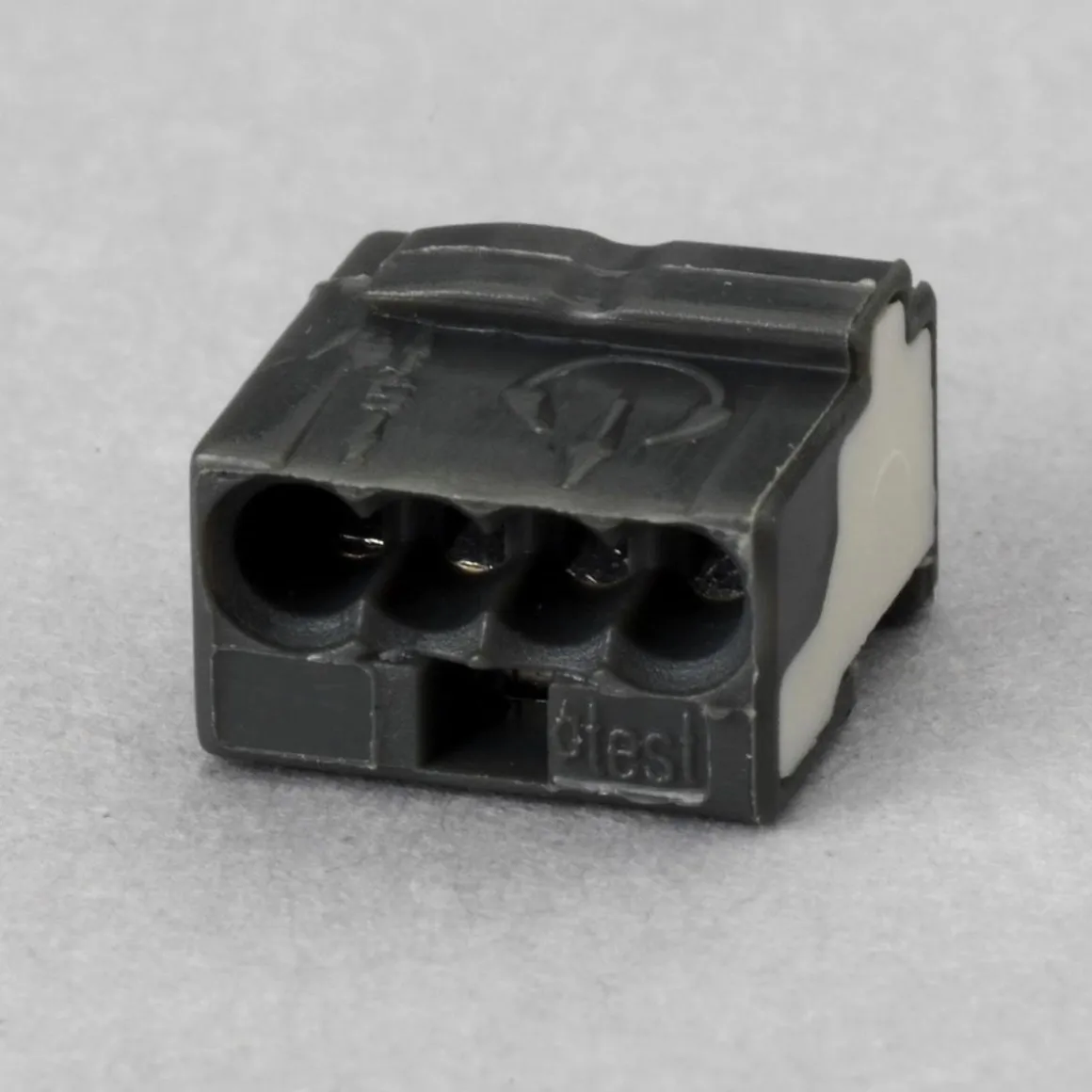 Wago-Micro-Verbindung 4 x 0,6-0,8 mm²